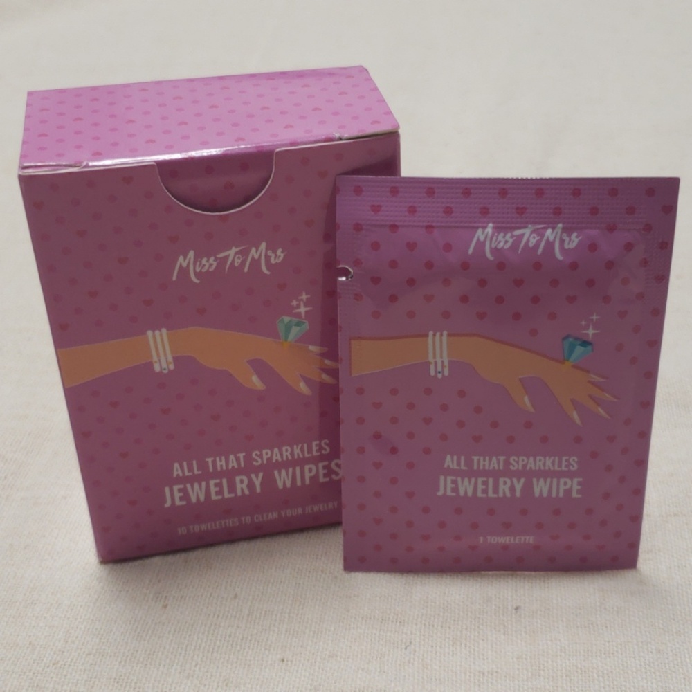 ✨3 for $10✨ Jewelry Wipes
